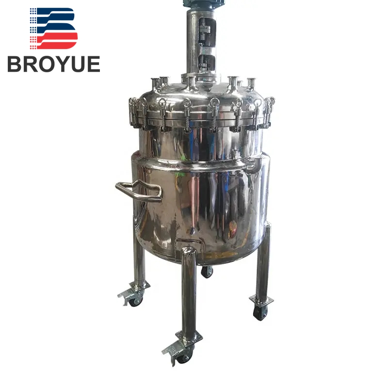 High pressure mixing tank with double jacket