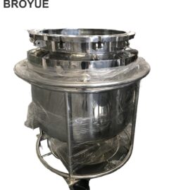 Mobile tank with top openable lid
