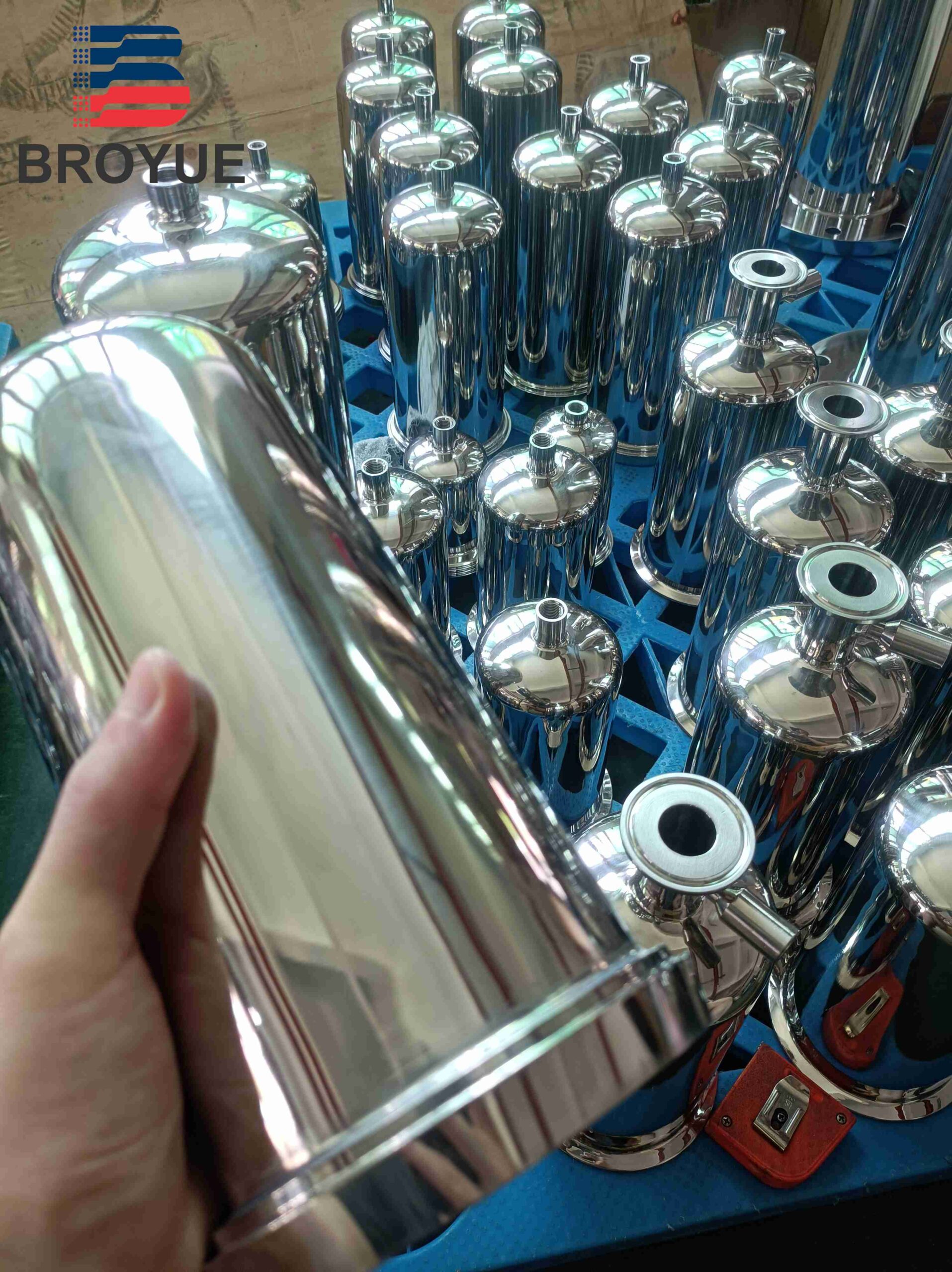 Sterilization steam filter housing